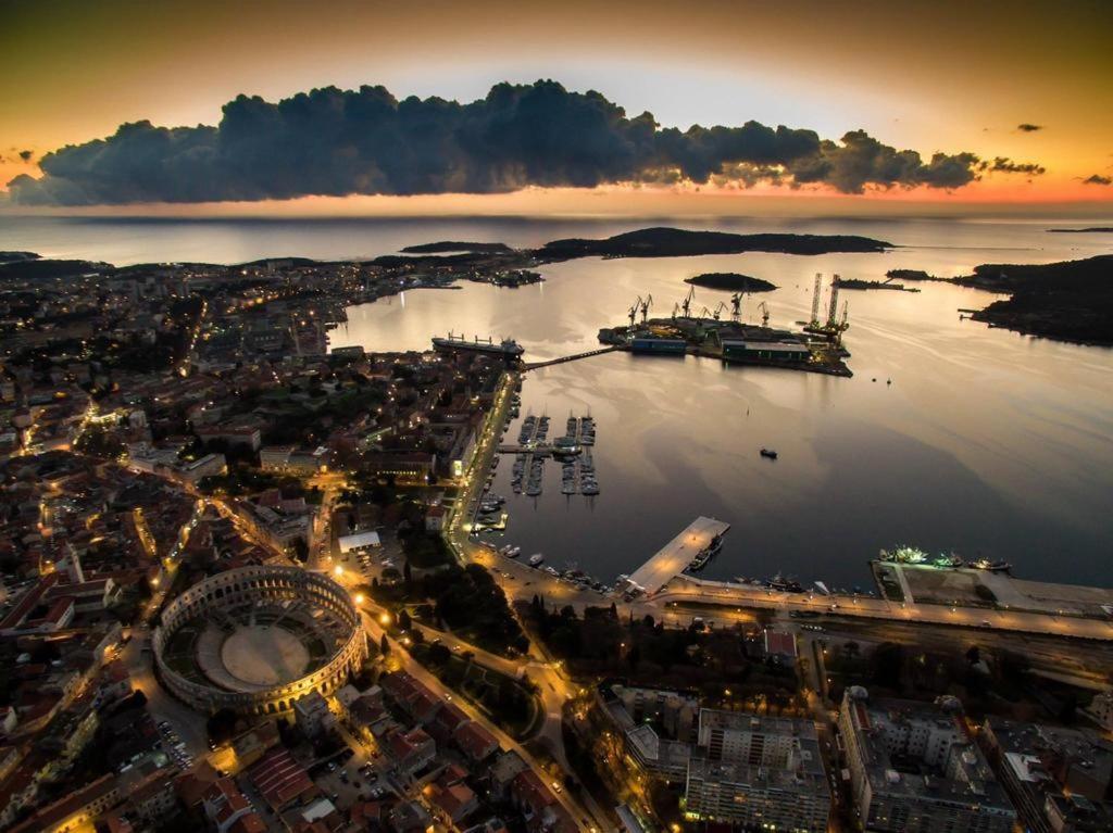 Apartment Toni Pula Zewnętrze zdjęcie